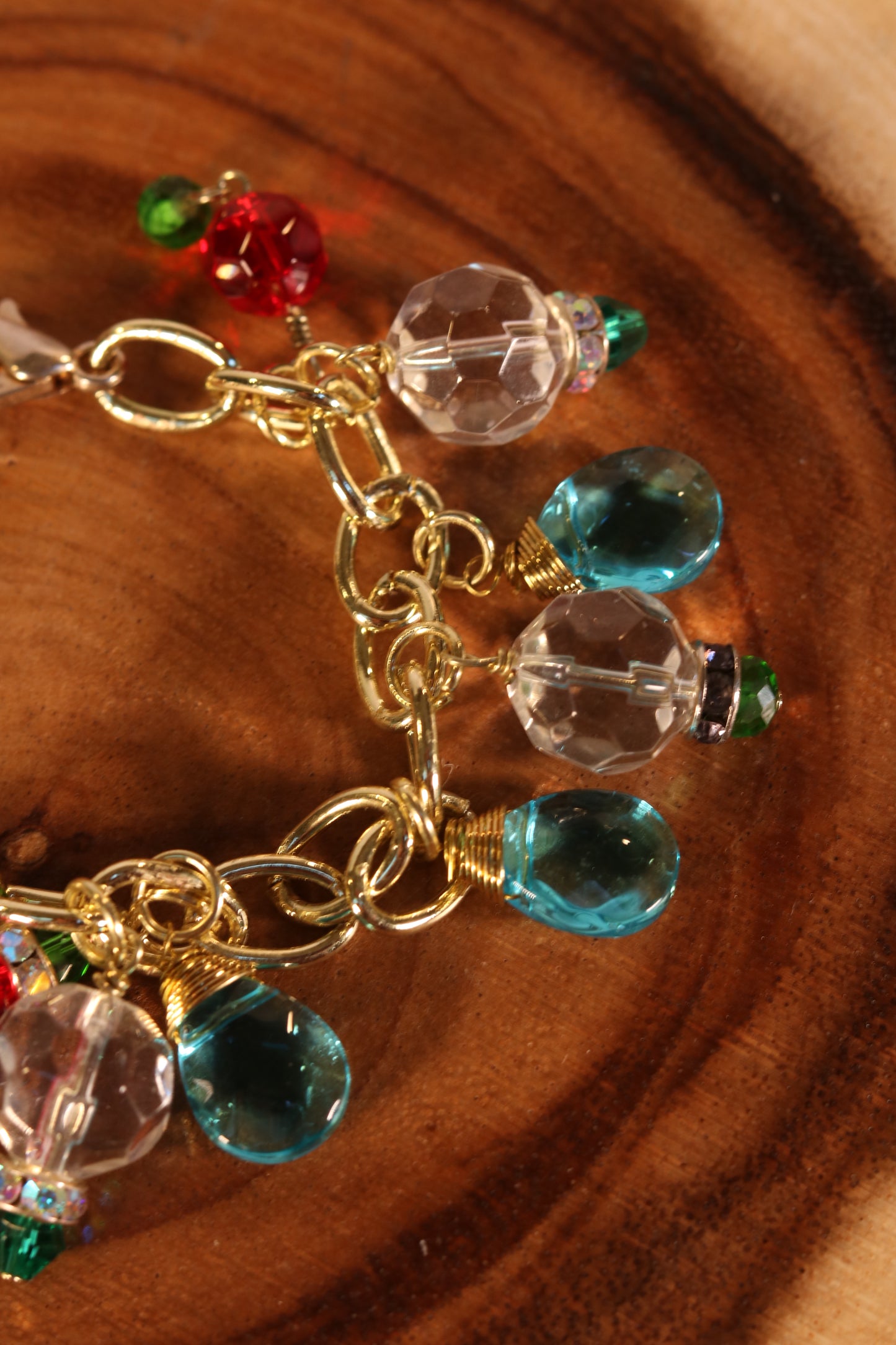 7 1/2 Inch Gold Christmas Charm Bracelet